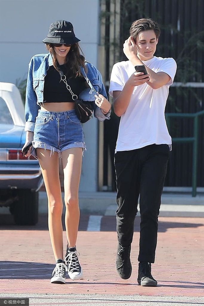 湖人vs尼克斯录像-乐鱼app(leyu)官方网站-乐鱼官网