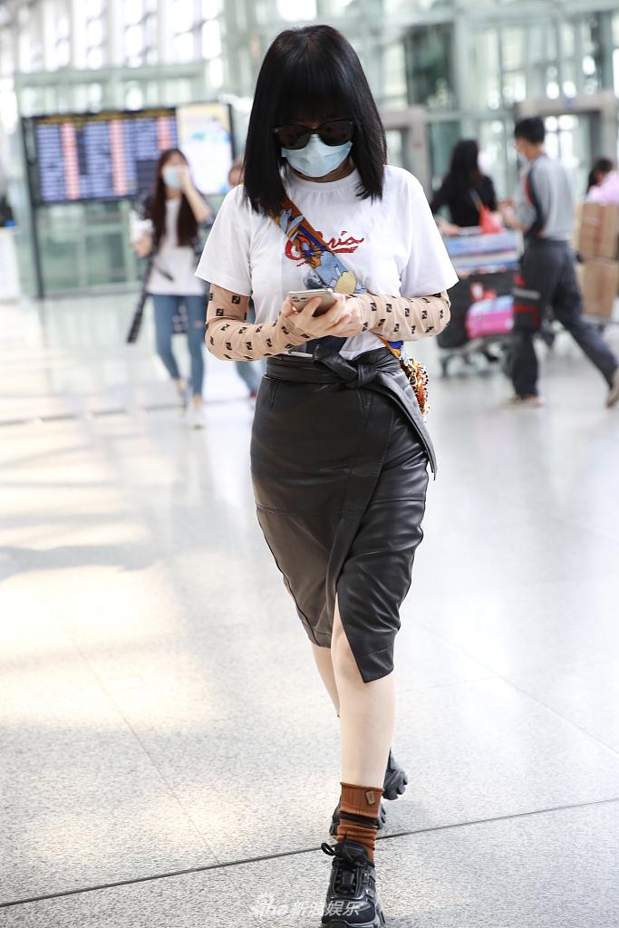 梅西连过4人-乐鱼app(leyu)官方网站-乐鱼官网