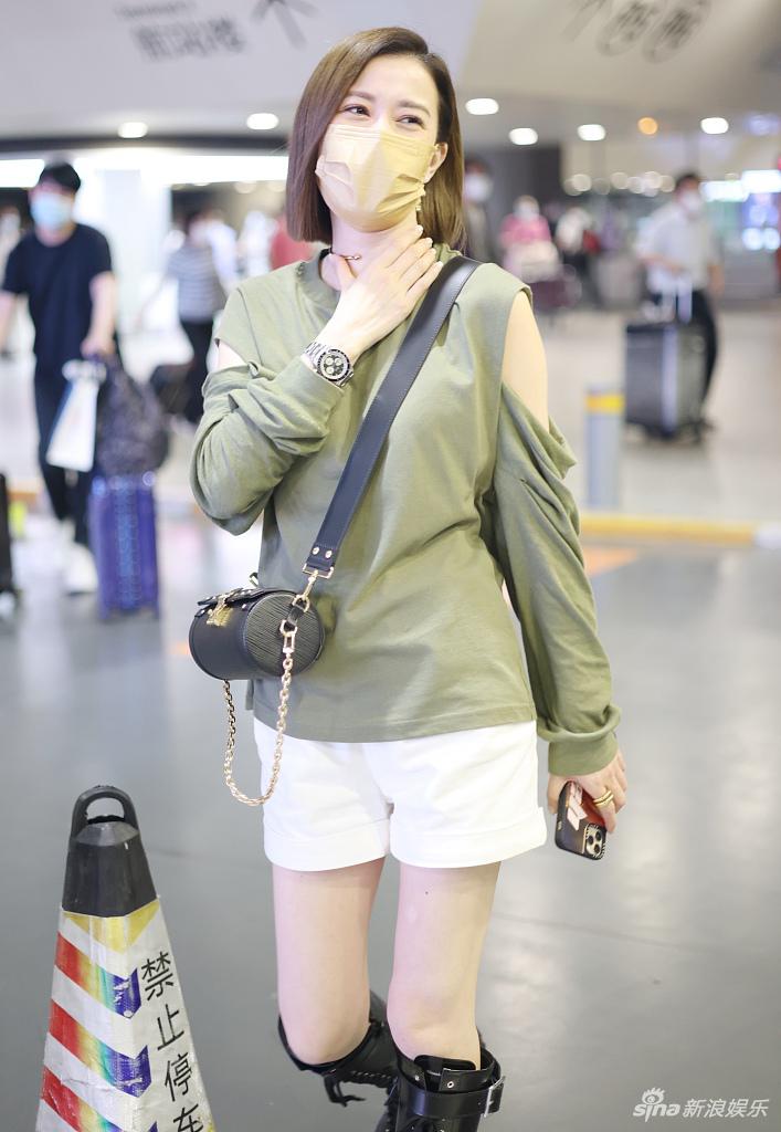 汉服律师通勤穿搭图,汉服法律