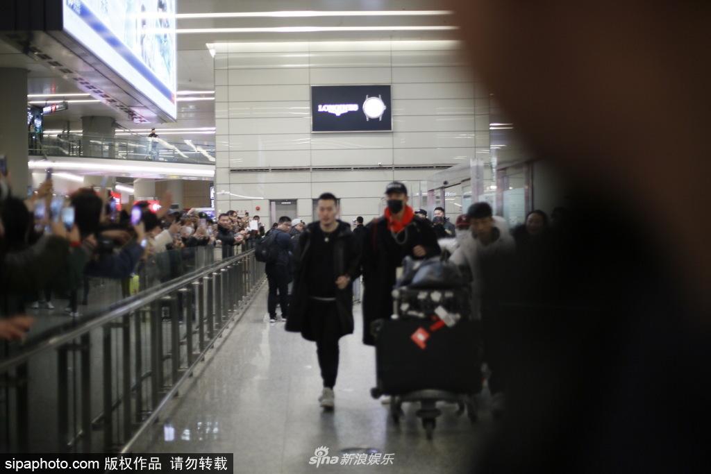 曼联下赛季球衣