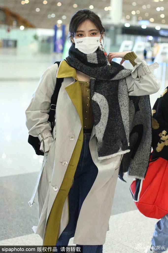 风衣围巾_风衣围巾男漫画图片