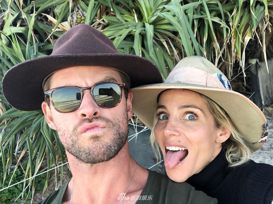 锤嫂晒一家温馨照片为锤哥庆生 深情表白：我的挚爱