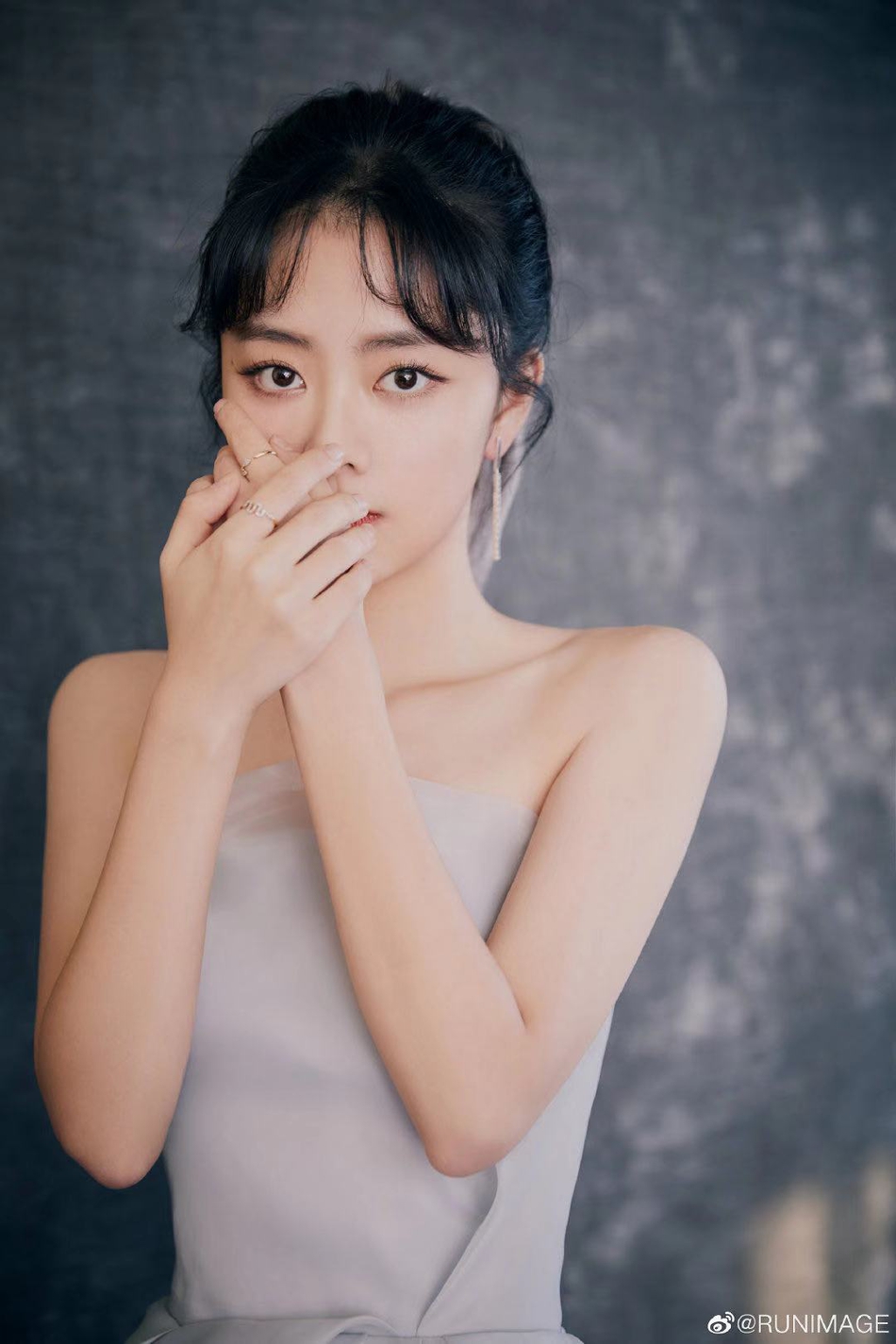 【奇趣网】女星工作室精修哪家强！郑爽王子文王鸥谭松韵等谁赢了