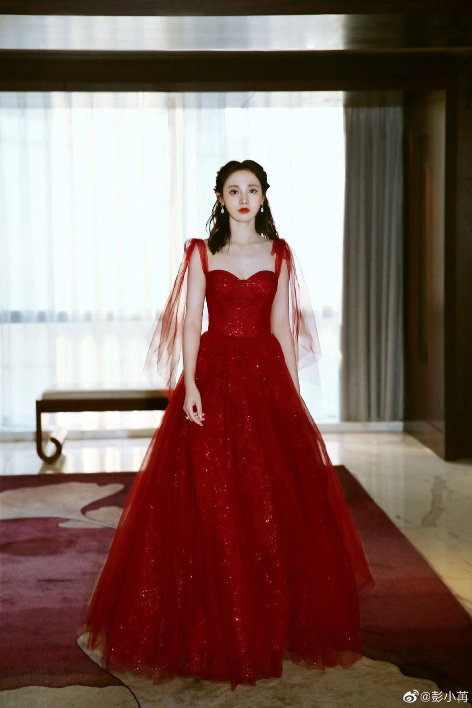 【奇趣网】女星工作室精修哪家强！郑爽王子文王鸥谭松韵等谁赢了