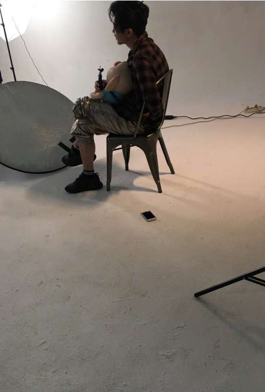 「奇趣网」感情好着呢！陈妍希探班陈晓再破两人离婚传闻