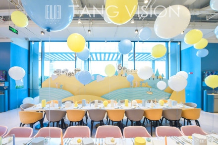 「奇趣网」杜江霍思燕为6岁儿子庆生 嗯哼变蜘蛛侠一家三口超温馨