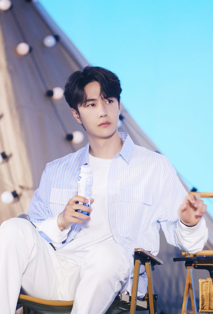 温柔穿搭汉服图片男生,温柔穿搭汉服图片男生头像