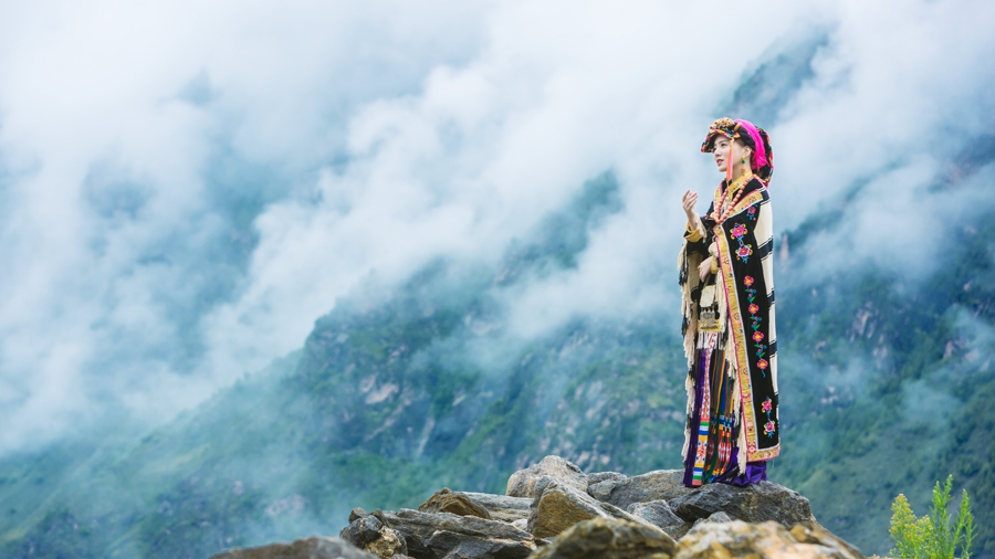 阿兰美人谷简谱_阿兰美人谷二胡版简谱(2)