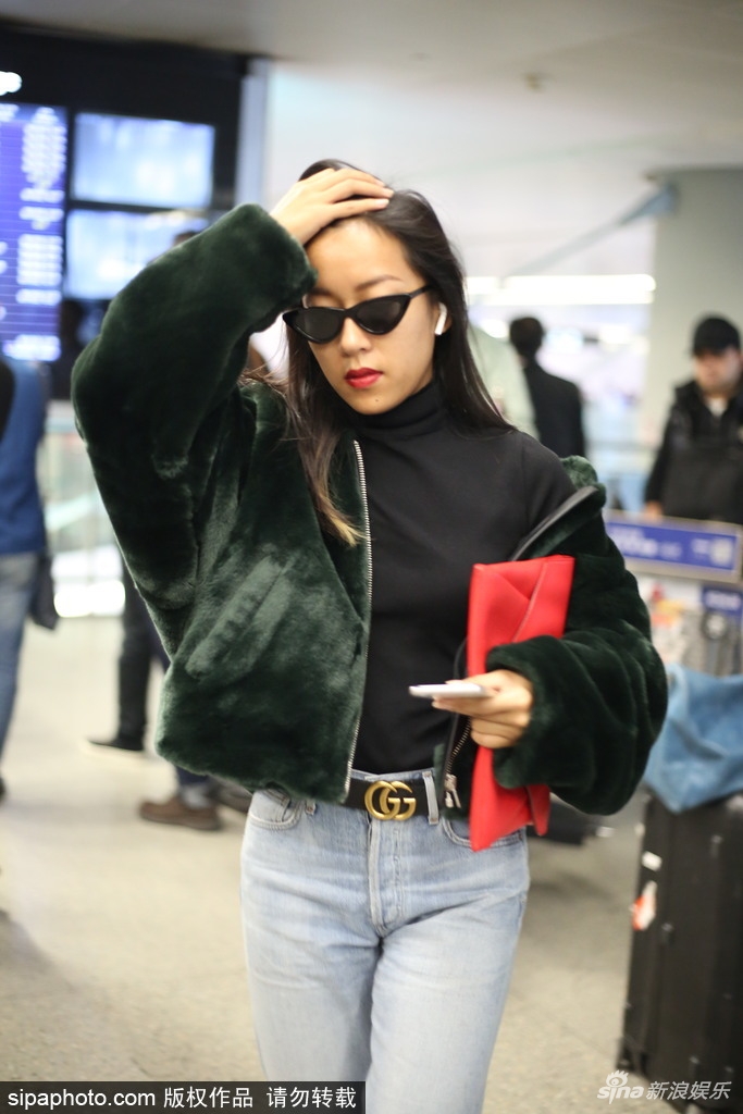 皮草搭配裤子效果图 Hf8I-fynmzrs7954543.jpg