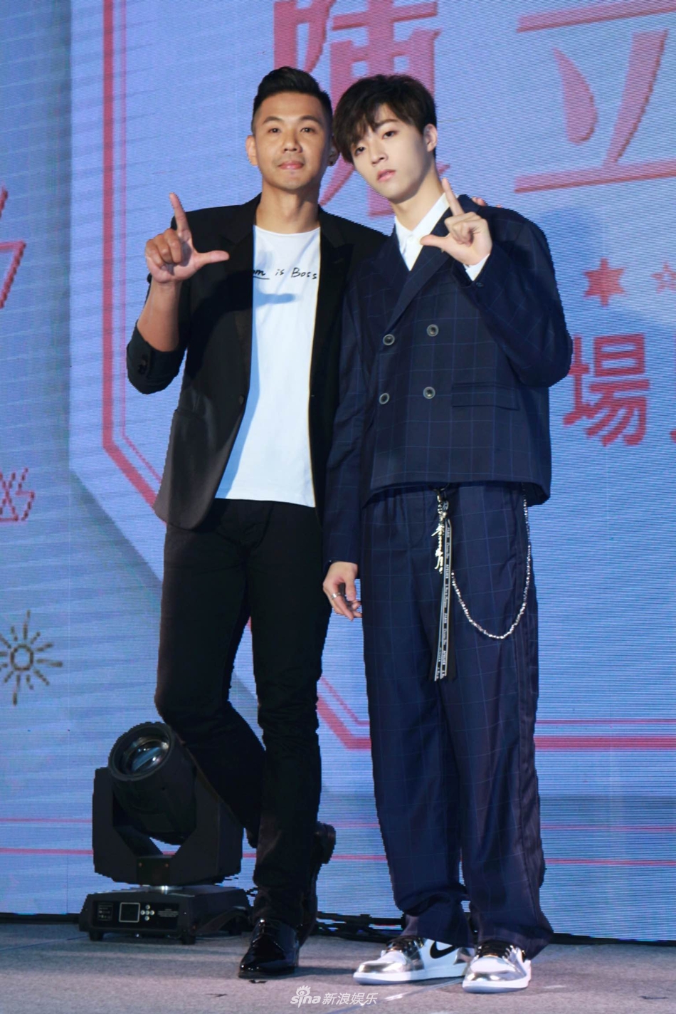 调侃老总_老总办公室