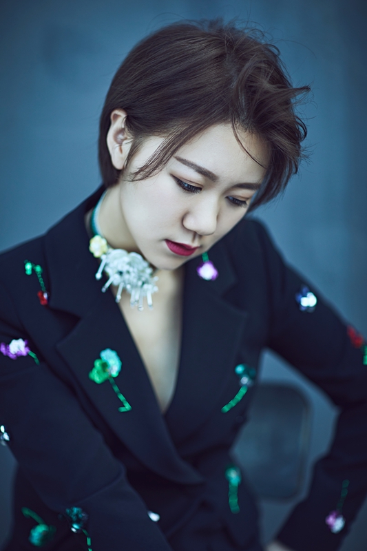 组图 谢春花新曲 崎途 mv首发 道出成长与坚持