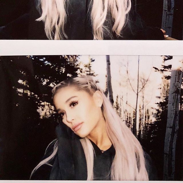 组图:A妹曝全新街拍 漂完头发皮肤颜色也变浅