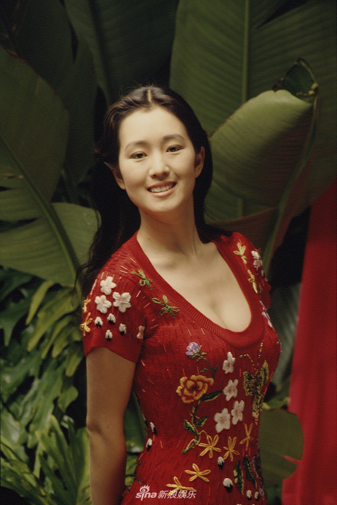 巩利29年前写真曝光（图）