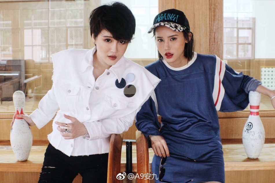 赵本山女儿妞妞与闺蜜安九傻傻分不清 风格偶像 图4