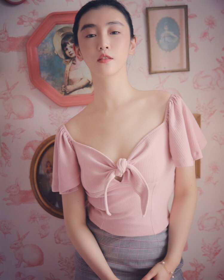 张辛苑内衣_张辛苑性感内衣写真