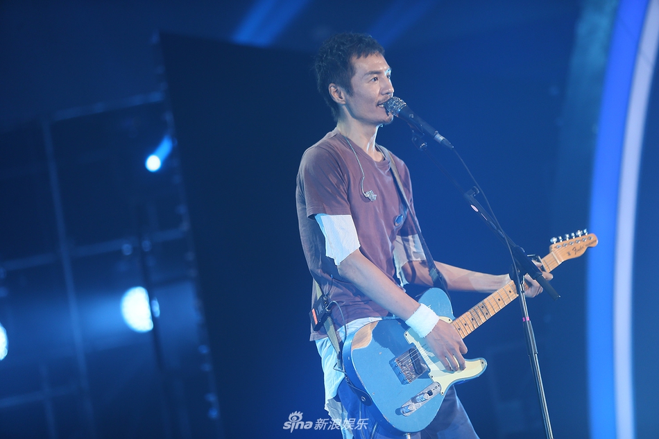 87Hg-fyiavtv8942570.jpg