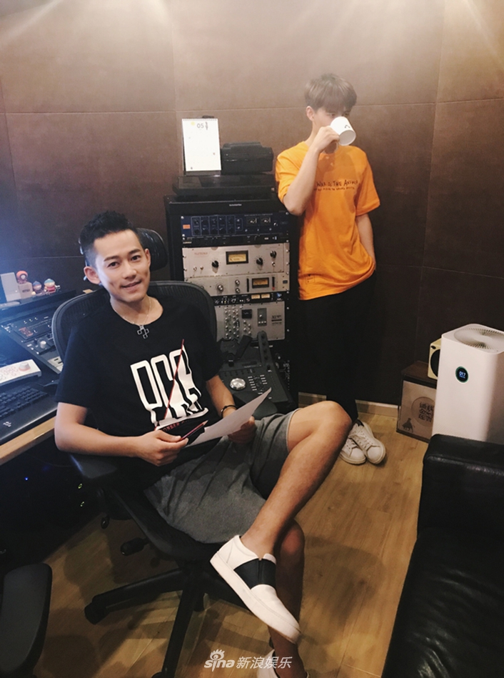 张远最近的歌曲 e-1l-fyixtym0461241.jpg