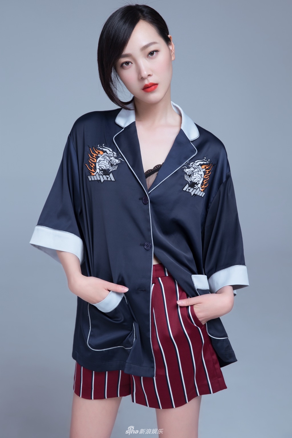 白衣露内衣_古风白衣女子(3)