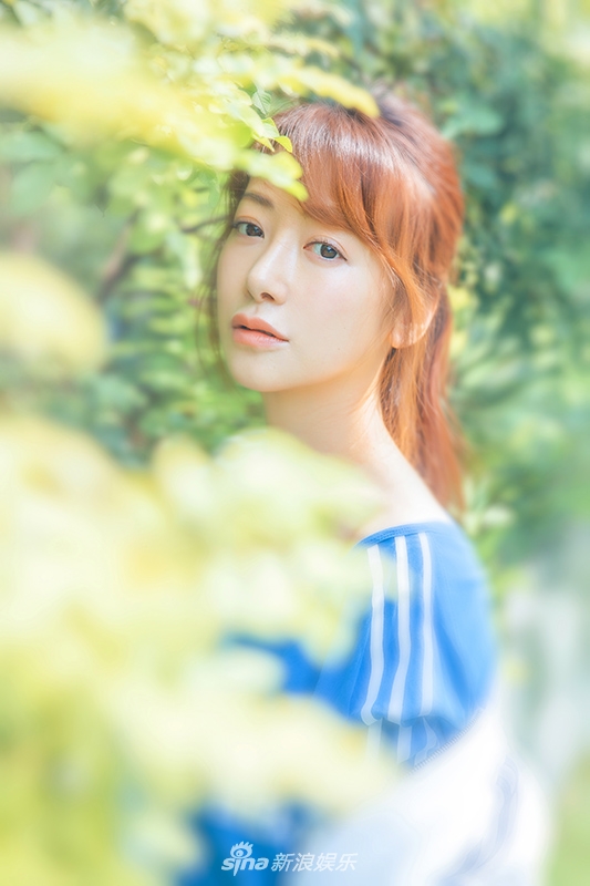 组图:陈紫函清纯写真曝光 粉嘟嘴唇娇嫩可爱