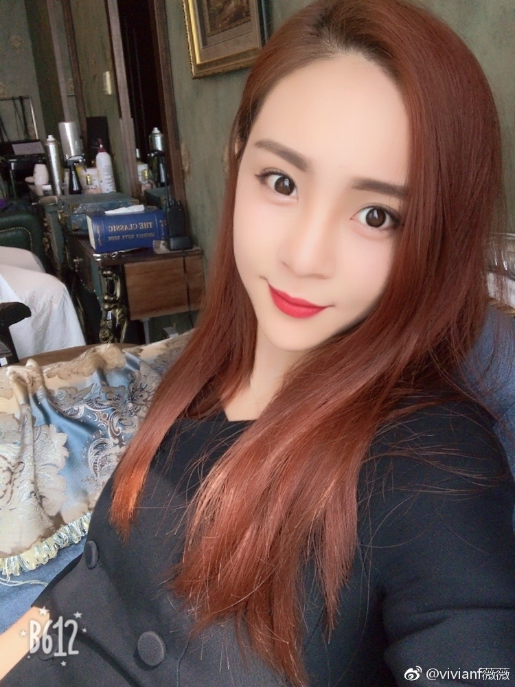 爆料一直播第一女主播vivianf和给她刷了九千万人民币的榜一要结婚了