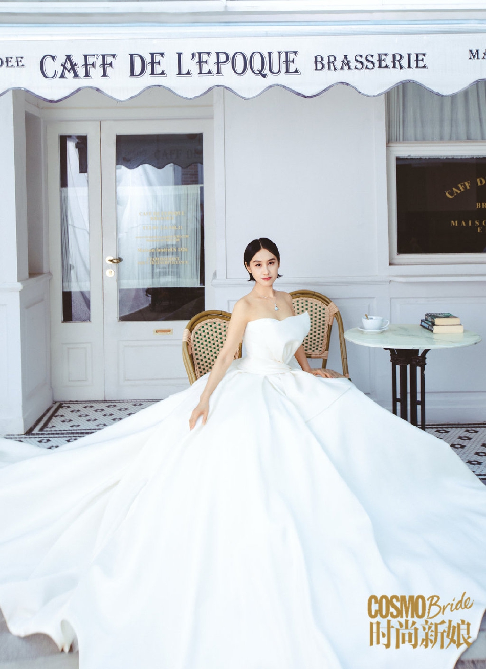 拍婚纱发色_婚纱图片唯美