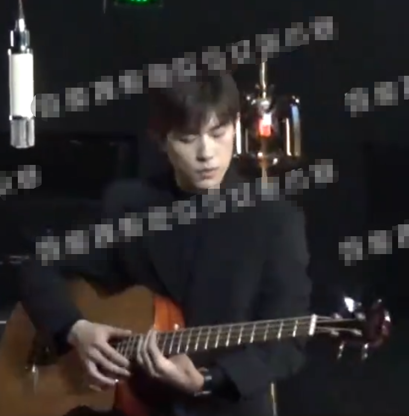 音乐现场live易烊千玺 fe51-caf10b61f76da93a8869e3516c4a9953.png