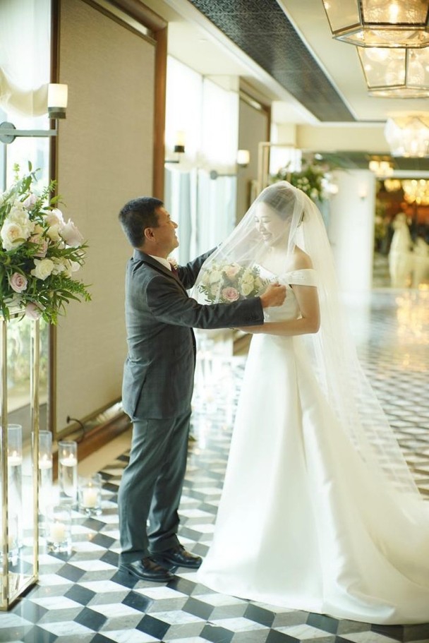 婚纱照当天_婚纱照图片唯美(2)