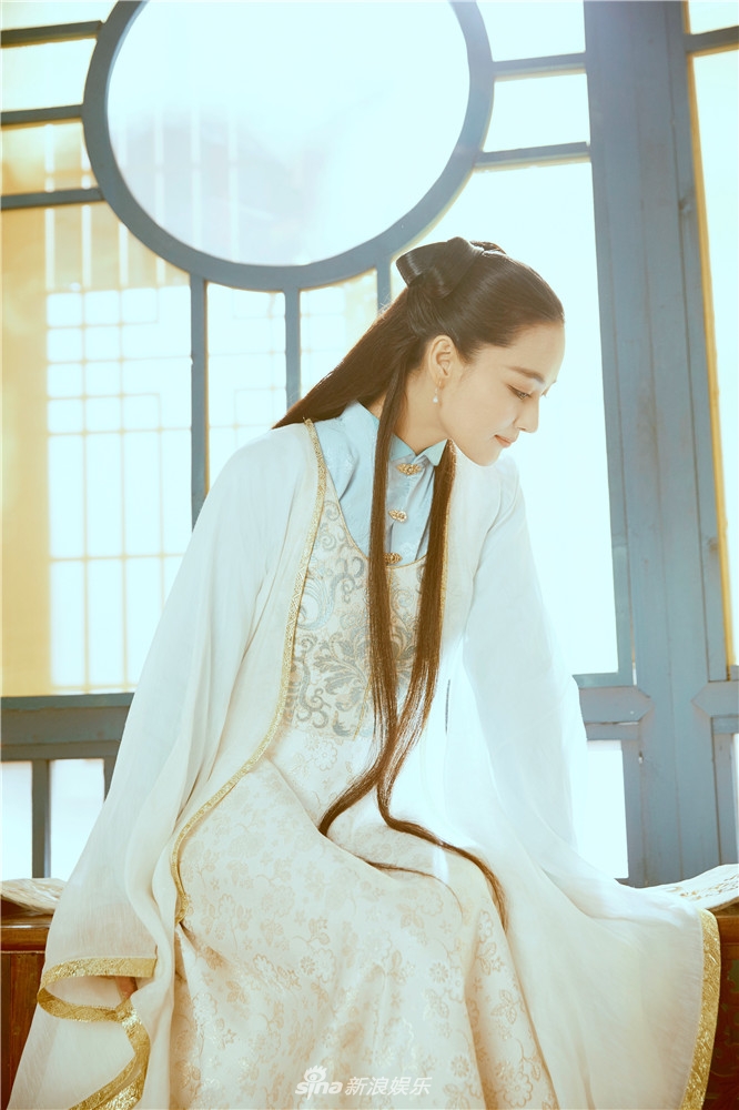 怎样变得温婉大气 Cg6c-fypsqiz9499880.jpg