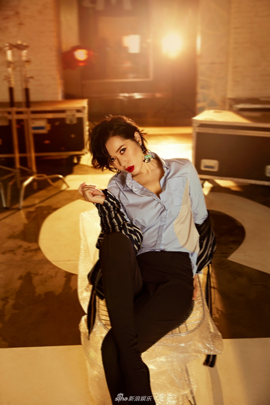 余男写真展迷人魅力 多风格诠释精致时尚感