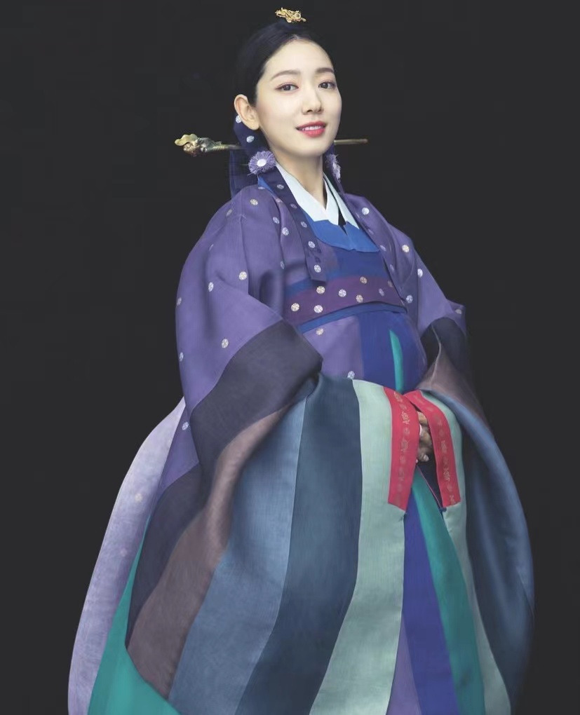 组图：朴信惠婚礼当天晒出美照 发文感谢大家的祝福_2