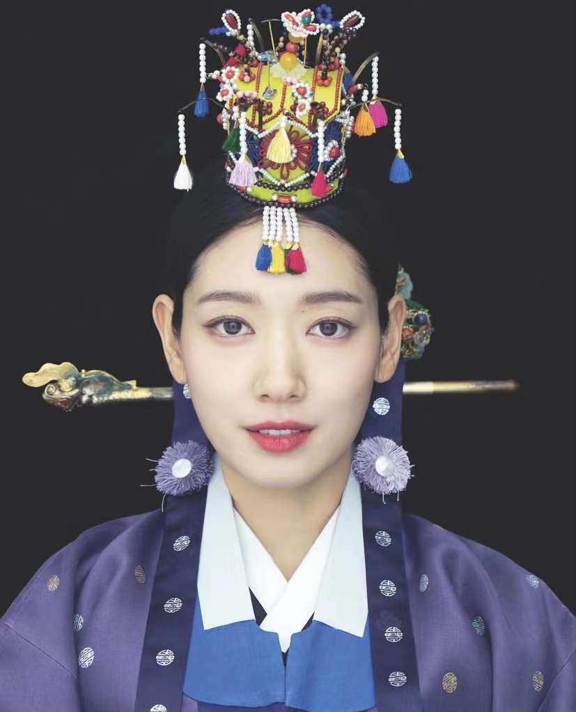 组图：朴信惠婚礼当天晒出美照 发文感谢大家的祝福_1