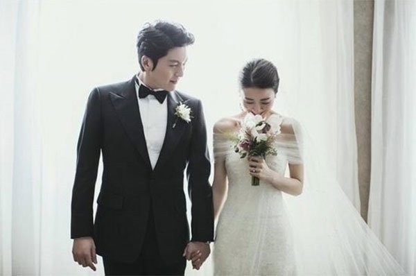 s出道的柳真和奇太映是在2009年《创造情缘》相识进而相恋,2011年在