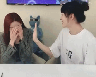 组图:孙芮做客尚淼直播间 在线怼撒娇女生豪爽霸气