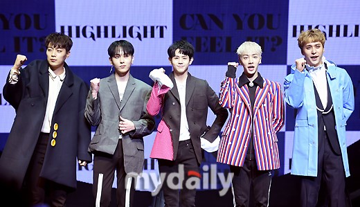 beast组合 highlight,beasthighlight 19 新浪娱乐讯 3月20日下午,韩国男团beast原五名成员重组highlight