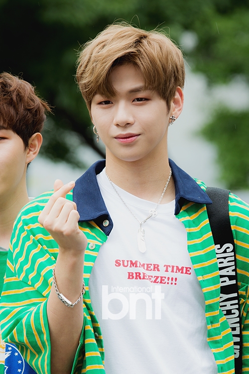 姜丹尼尔 表情包 心累