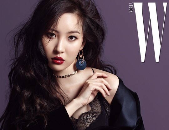 组图:宣美拍美妆写真演绎个性熟女 红唇复古魅惑