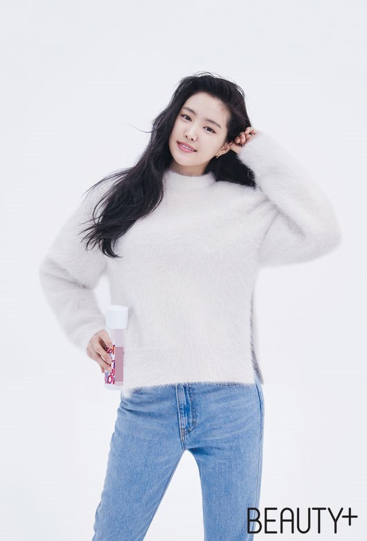 韩国美女孙娜恩拍写真清纯迷人