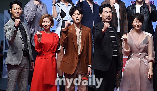 组图:韩国翻拍华语片《毒战》 车胜元柳俊烈赵