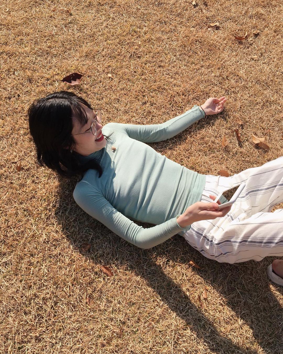 紧身内衣凸点_紧身t恤凸点美女(3)