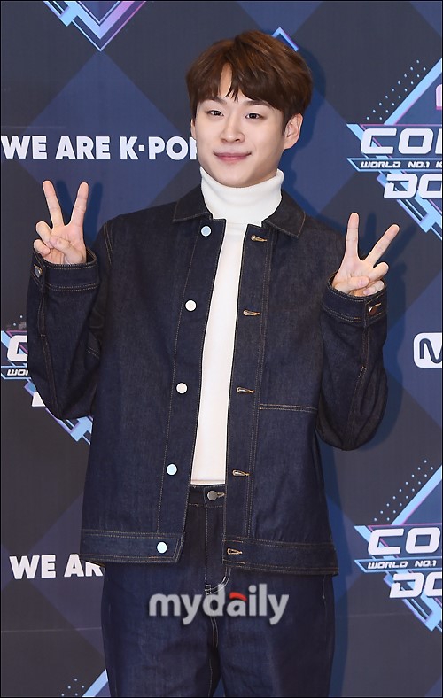 刘文娟全身照片 f4ee-ihmipqw1105325.jpg