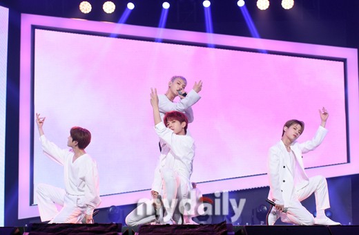 韩国节目组 3de9-ivrxcew7967701.jpg
