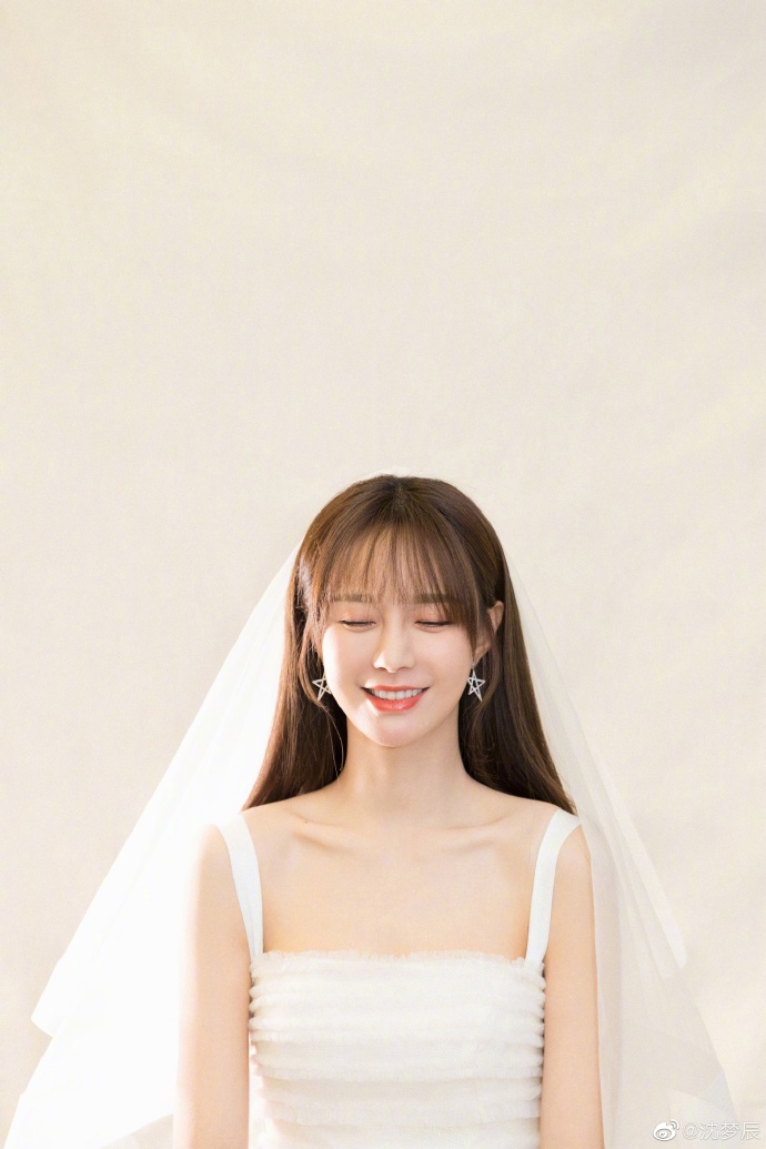 沈梦辰婚纱_沈梦辰婚纱裙