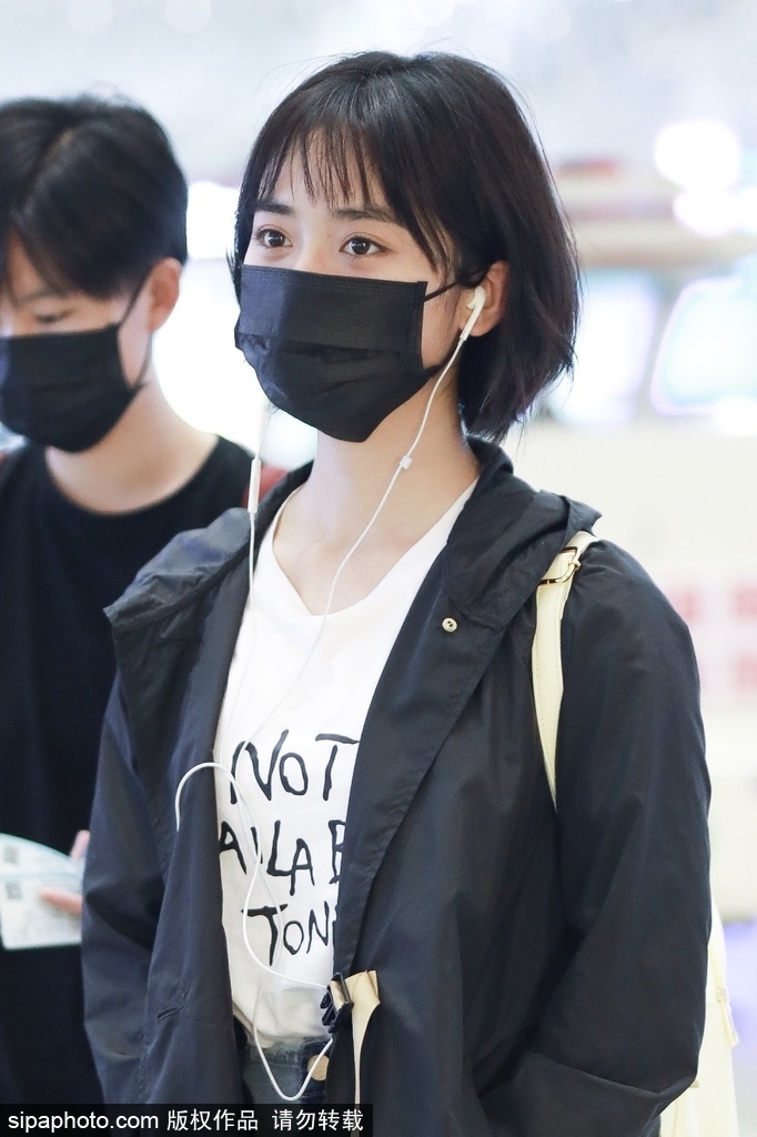 风衣口罩_戴口罩的男生头像动漫(3)