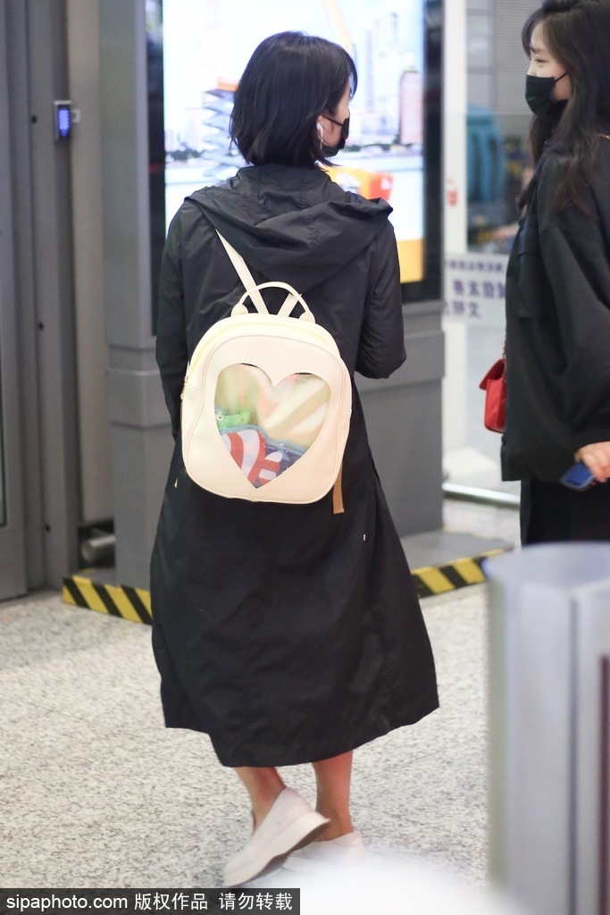 风衣口罩_戴口罩的男生头像动漫(3)