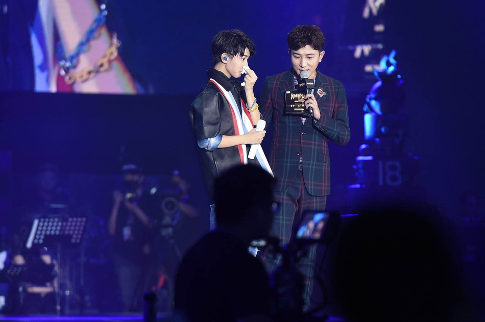 王俊凯的生日几月几日 RLpG-fymfcih4374834.jpg