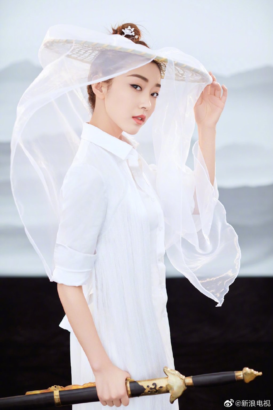 组图:《陈情令》“江厌离”宣璐曝光精美写真 一袭白纱侠女气十足