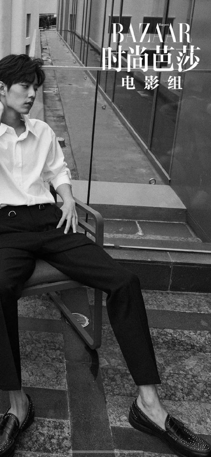 「奇趣网」《陈情令》泰国见面会 肖战王一博同穿白衬衫清新帅气