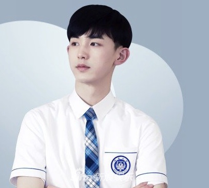 组图：《少年派》“学霸”郭俊辰发博 评论区变高校大型招生现场