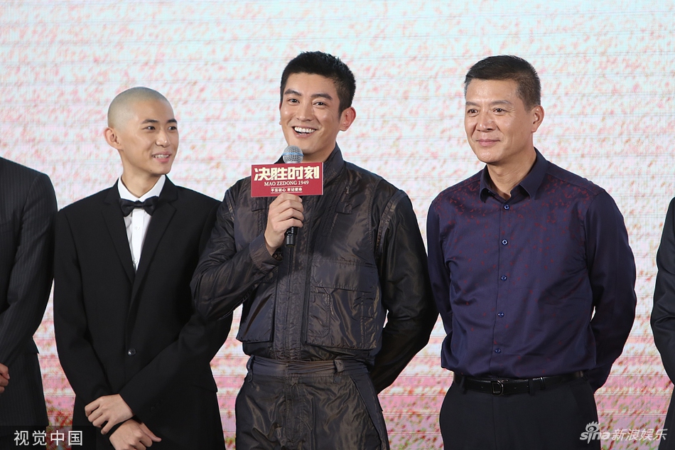 「奇趣网」电影《决胜时刻》改档920 黄景瑜马天宇西装亮相很养眼