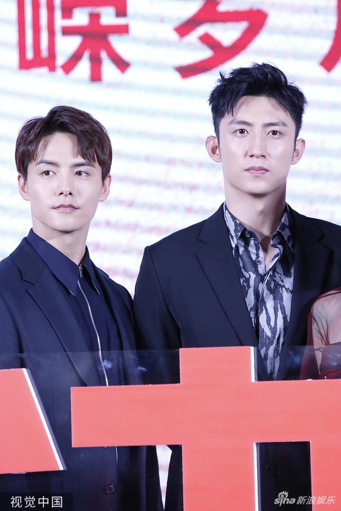 「奇趣网」电影《决胜时刻》改档920 黄景瑜马天宇西装亮相很养眼